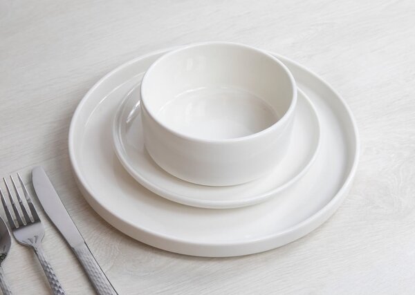 12-częściowy porcelanowy zestaw naczyń Mikasa Alexis
