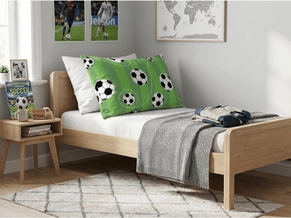 Poszewka na poduszkę z polibawełny FOOTBALL TIME POLY 70x90 cm, zielona