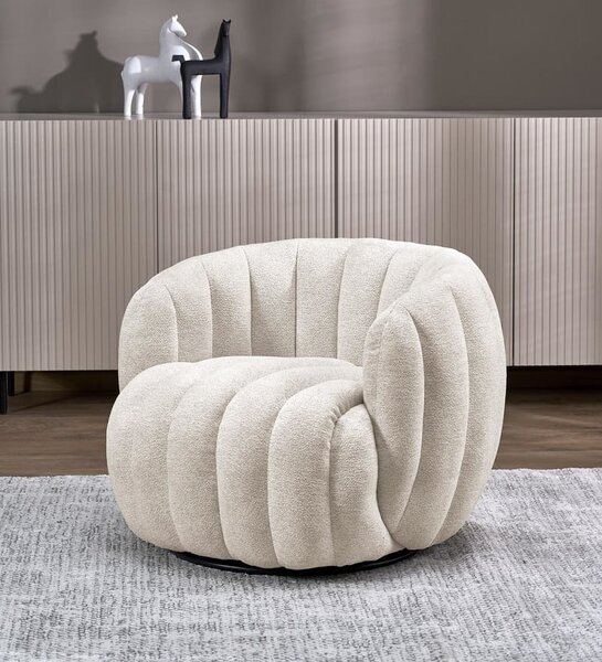 Kremowy fotel wypoczynkowy nowoczesny design | Umeblowana.com