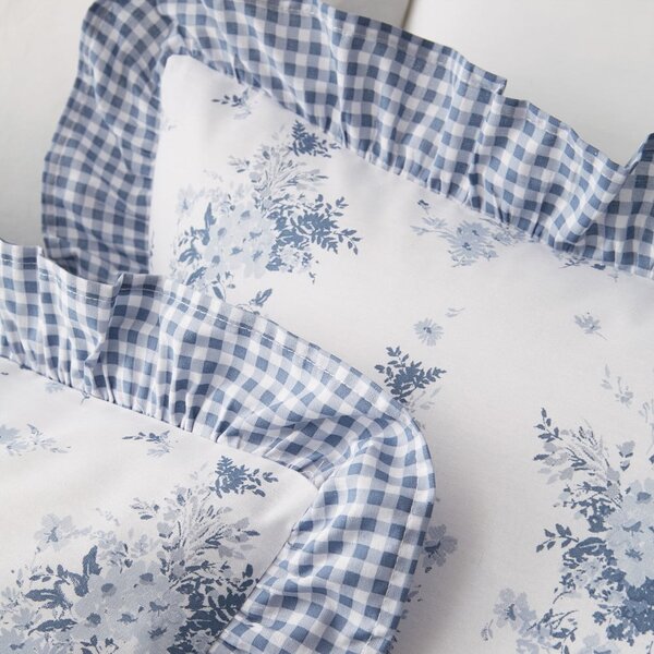 Biało-niebieska pościel dwuosobowa 230x220 cm Lucie Floral Frill – Catherine Lansfield