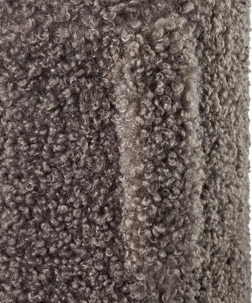 Ciemnobrązowy puf z materiału bouclé Teddy – Blomus