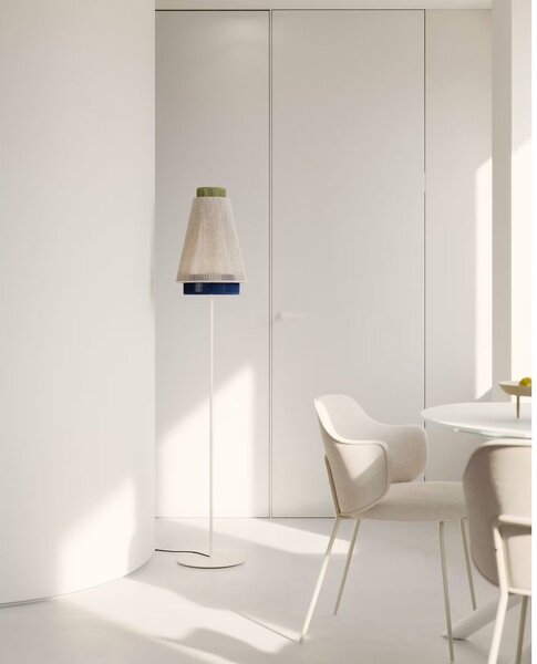 Lampa stojąca z tekstylnym kloszem (wys. 163 cm) Yuvia – Kave Home