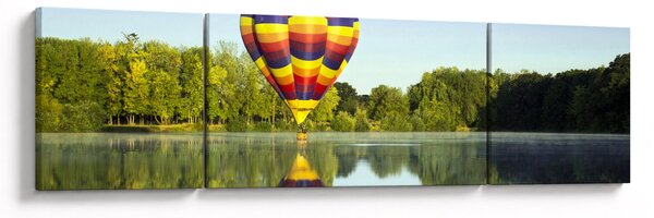 Obraz balonu na ogrzane powietrze nad jeziorem (170x50 cm)