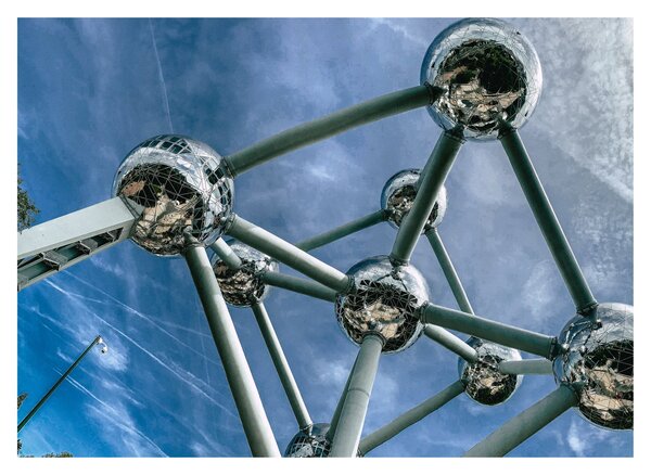 Obraz - Atomium w Brukseli (70x50 cm)
