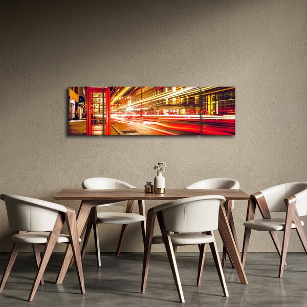 Obraz - czerwona budka telefoniczna (170x50 cm)
