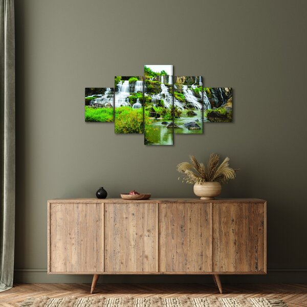 Obraz - wodospady z zielenią (125x70 cm)
