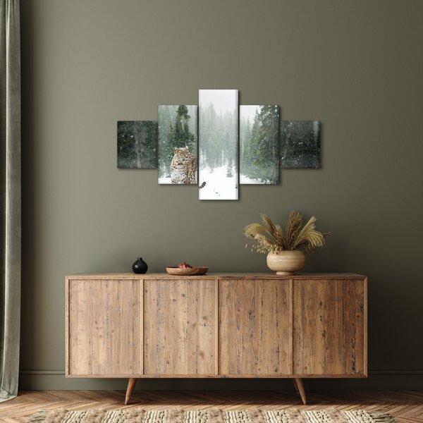 Obraz lamparta na śniegu (125x70 cm)
