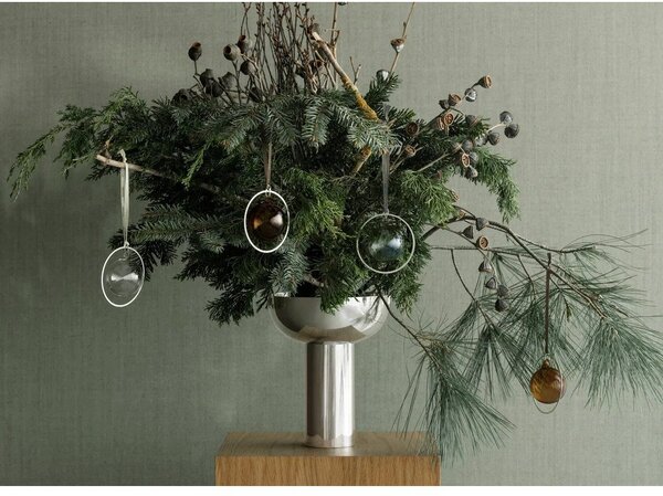 Wazon ze stali nierdzewnej w kolorze srebra (wysokość 21 cm) Miyabi – Blomus