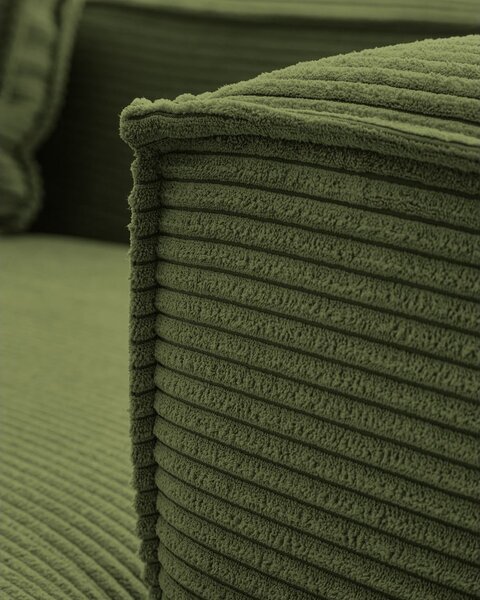 Ciemnozielona sztruksowa sofa Kave Home Blok