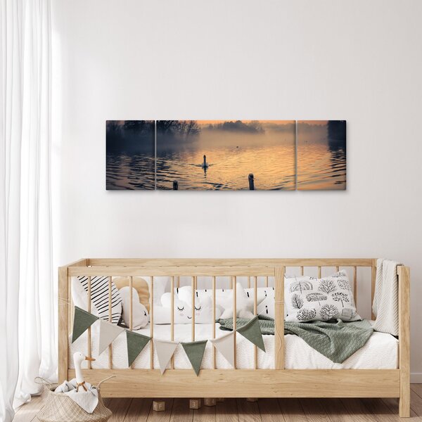 Obraz łabędzi na wodzie we mgle (170x50 cm)