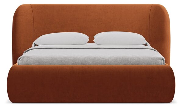 Tapicerowane łóżko dwuosobowe w kolorze terakoty ze schowkiem i stelażem 140x200 cm Hauke – Makamii