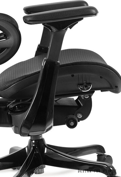 Fotel biurowy z siatki Ergothrone Black Gun, zgodny z normą BHP