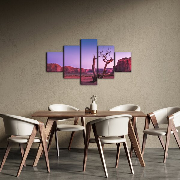 Obraz drzewa w pobliżu czerwonych skał (125x70 cm)