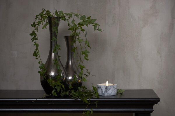Szaro-biała betonowa świeca LED Star Trading Flamme Marble, wys. 7,5 cm