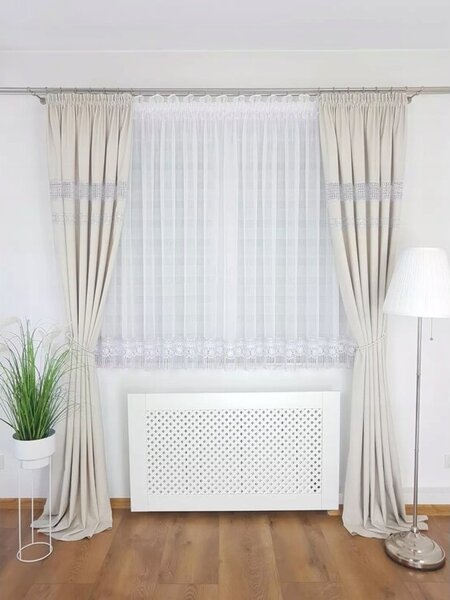 Firana z woalu sable zdobiona gipiurÄ
