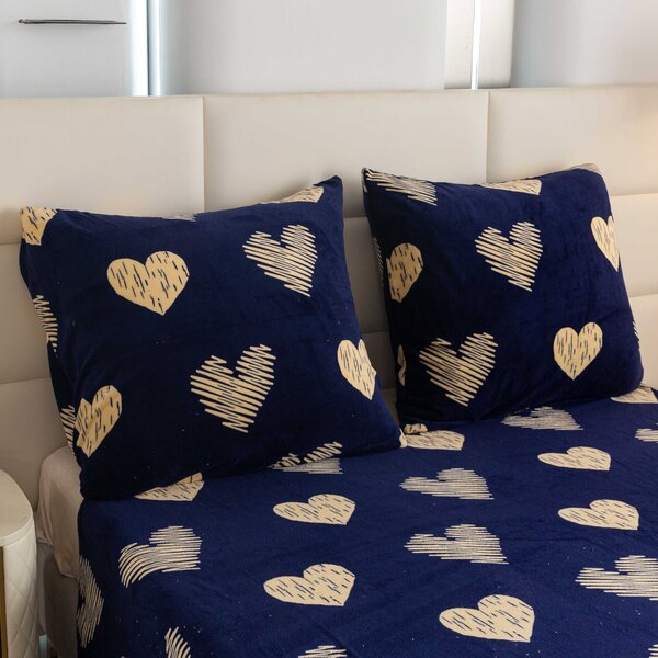 Pościel z mikropluszu GOLDEN HEARTS ciemnoniebieska Rozmiar pościeli: 70 x 90 cm | 140 x 200 cm