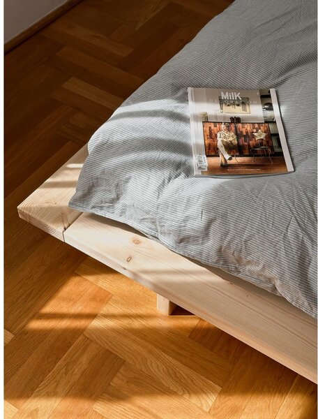 Łóżko dwuosobowe z drewna sosnowego ze stelażem 160x200 cm Japan – Karup Design