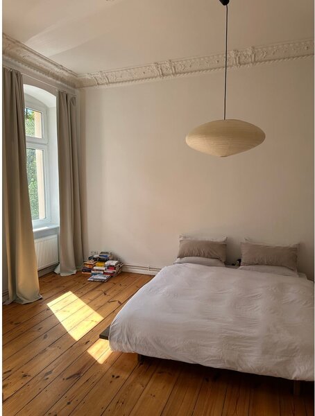 Brązowe łóżko jednoosobowe z litego drewna sosnowego ze stelażem 120x200 cm Japan – Karup Design
