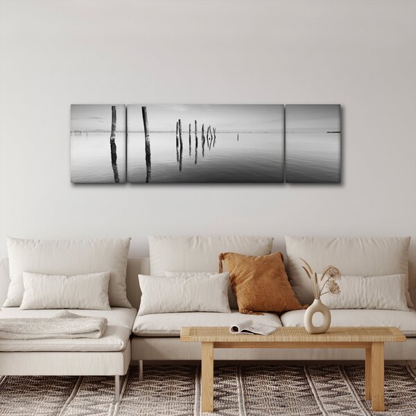 Obraz czarno - białej powierzchni wody (170x50 cm)