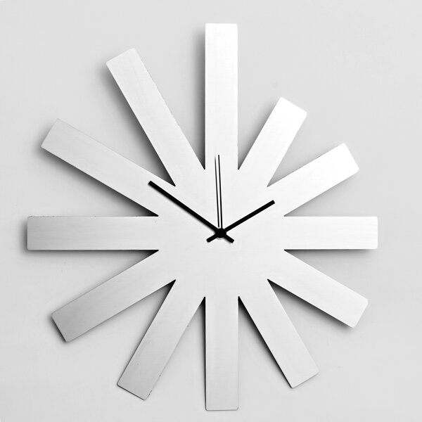 Średniej wielkości stalowy zegar ścienny 40x30cm: Silver Star | atelierDSGN
