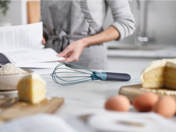 Składana trzepaczka Twist Whisk Sky – Joseph Joseph