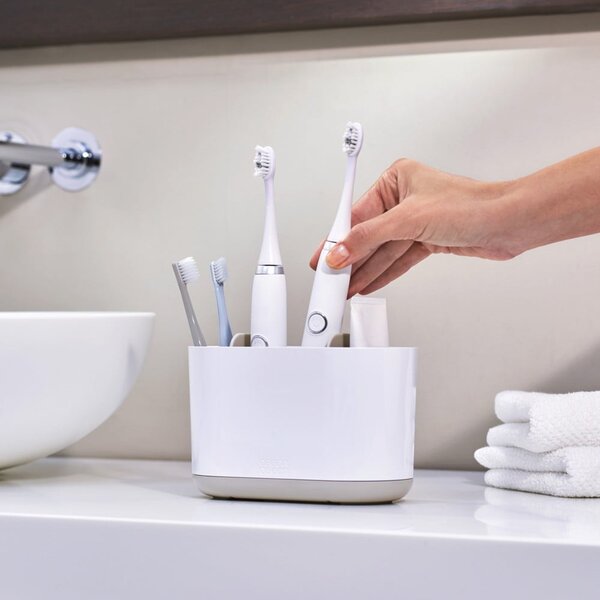 Biały plastikowy kubek na szczoteczki do zębów Duo – Joseph Joseph