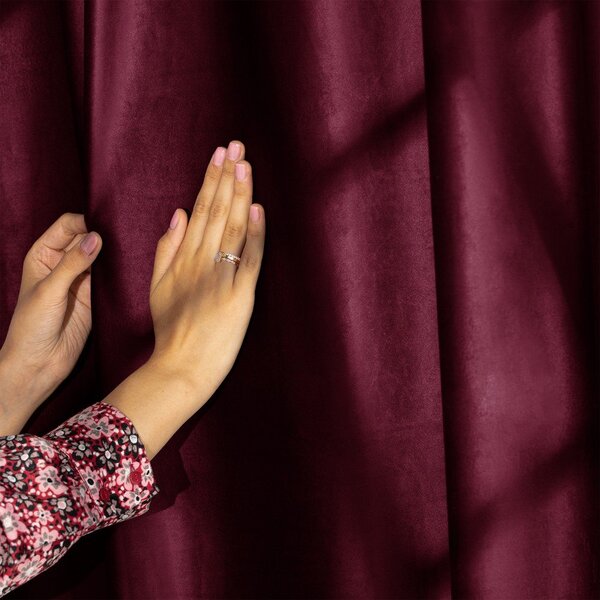 Bordowa aksamitna zasłona częściowo zaciemniająca (dimout) 140x245 cm Pleat – Restilo