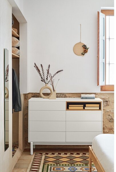 Kremowa komoda 120x90x40 cm Corvo – Teulat