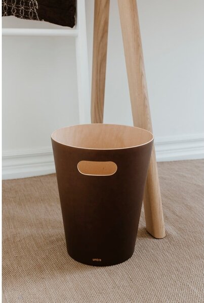 Brązowy biurowy kosz na śmieci 7,5 l Woodrow – Umbra