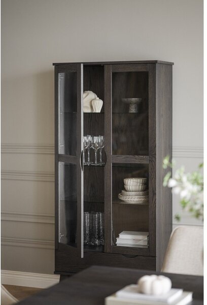 Brązowa witryna w dekorze dębu 82x185 cm Filippa – Rowico