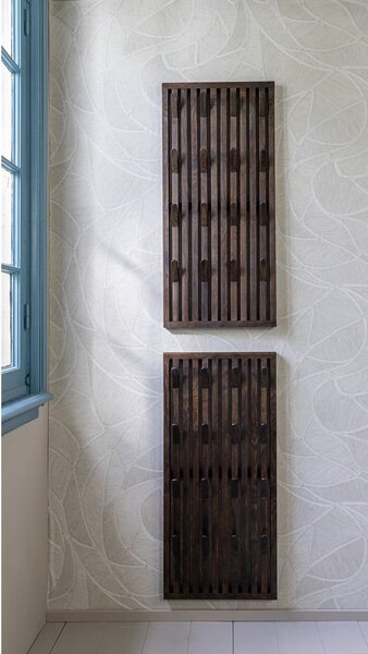 Ciemnobrązowy panel z wieszakami do przedpokoju z litego drewna dębowego 46x100x8 cm Parco – Spinder Design
