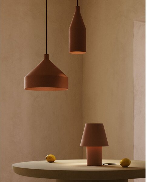Lampa wisząca w kolorze terakoty z metalowym kloszem ø 30 cm Peralta – Kave Home