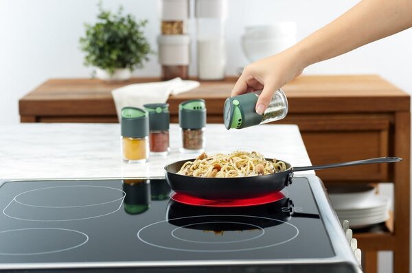 Zestaw pojemników na przyprawy 4 szt. 100 ml – Lékué