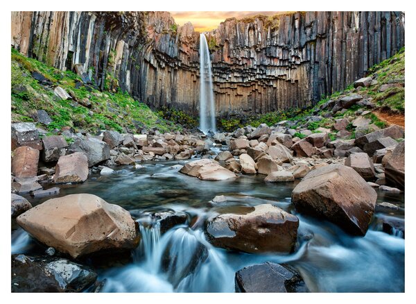 Obraz - Wodospad Svartifoss, Islandia (70x50 cm)