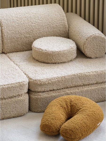 Jasnobrązowa sofa dla dzieci z materiału bouclé 132 cm Settee – Wigiwama