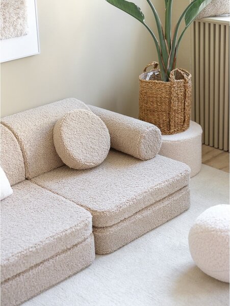 Jasnobrązowa sofa dla dzieci z materiału bouclé 132 cm Settee – Wigiwama