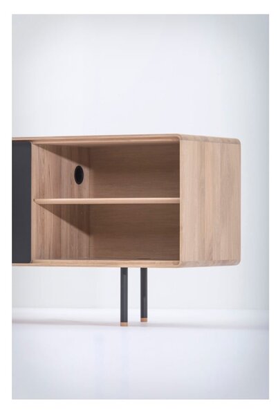 Czarno-naturalna szafka pod TV z litego drewna dębowego 180x64 cm Fina – Gazzda