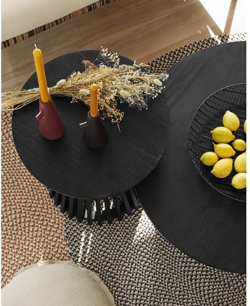 Czarny stolik z drewna tekowego Kave Home Irune, ⌀ 80 cm