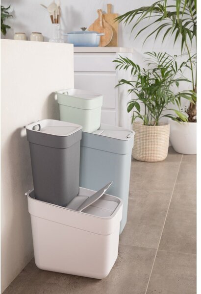 Jasnoniebieski kosz na śmieci do segregacji odpadów z plastiku z recyklingu 20 l Ready To Collect – Curver