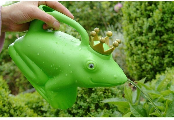 Plastikowa konewka 1,7 l Frog – Esschert Design