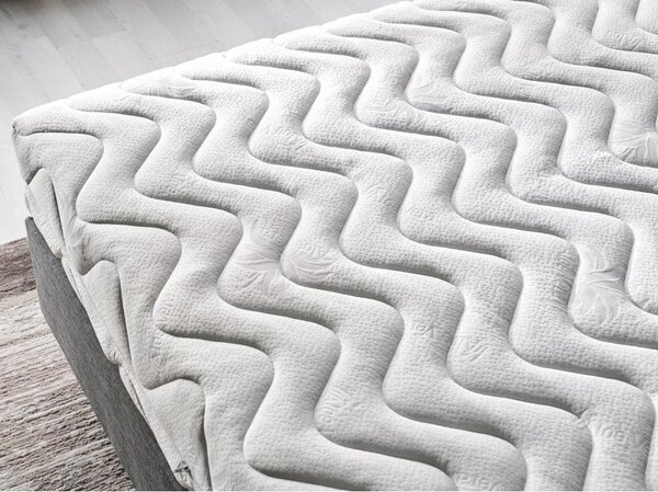 Średnio twardy/miękki sprężynowy materac dwustronny 140x190 cm Niron – Kalune Design