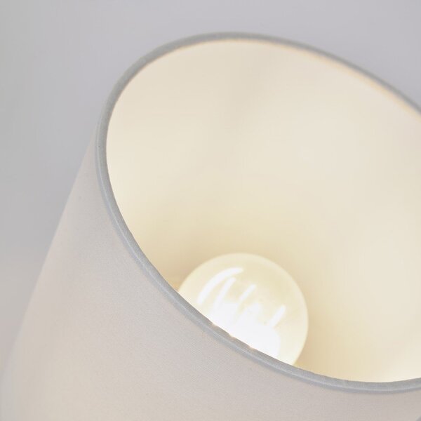 Biało-naturalna lampa stołowa z tekstylnym kloszem (wys. 28 cm) Eshe – Kave Home