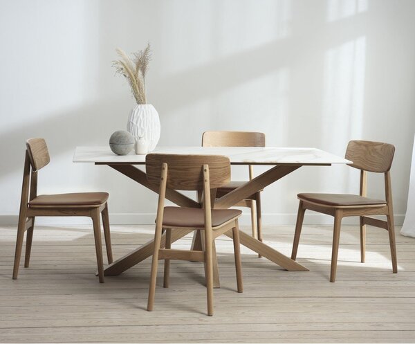 Koniakowo-naturalne krzesło z imitacji skóry Livo – Unique Furniture