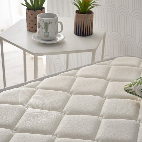 Twardy/średnio twardy piankowy materac dwustronny 180x200 cm Naturcare Aloe Vera – Moonia