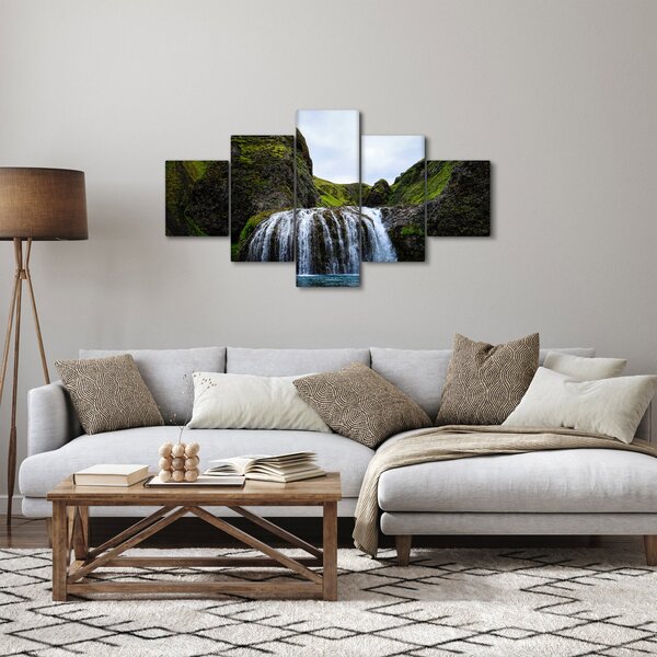 Obraz klifu z wodospadem (125x70 cm)