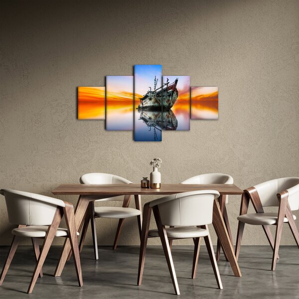 Obraz - Wschód słońca nad wrakiem łodzi (125x70 cm)
