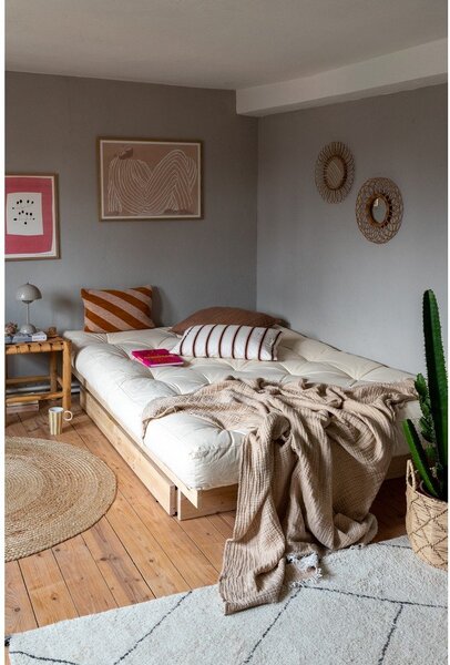 Naturalne łóżko z litego drewna sosnowego ze schowkiem i stelażem 90x200 cm Kanso – Karup Design