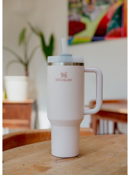 Jasnoróżowy termos ze słomką ze stali nierdzewnej 1,18 l Quencher H2.0 FlowState Tumbler Rose Quartz – Stanley
