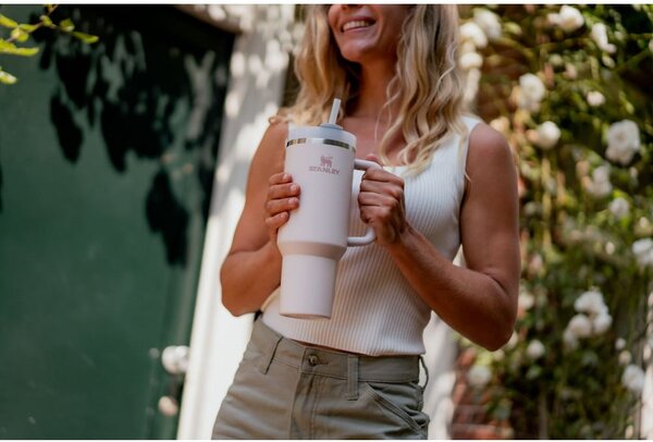 Jasnoróżowy termos ze słomką ze stali nierdzewnej 1,18 l Quencher H2.0 FlowState Tumbler Rose Quartz – Stanley