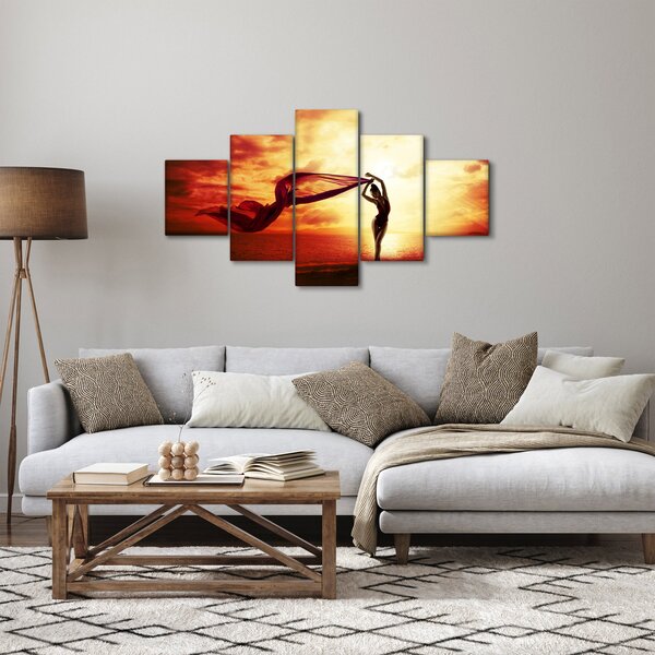 Obraz - Sylwetka kobiety o zachodzie słońca (125x70 cm)